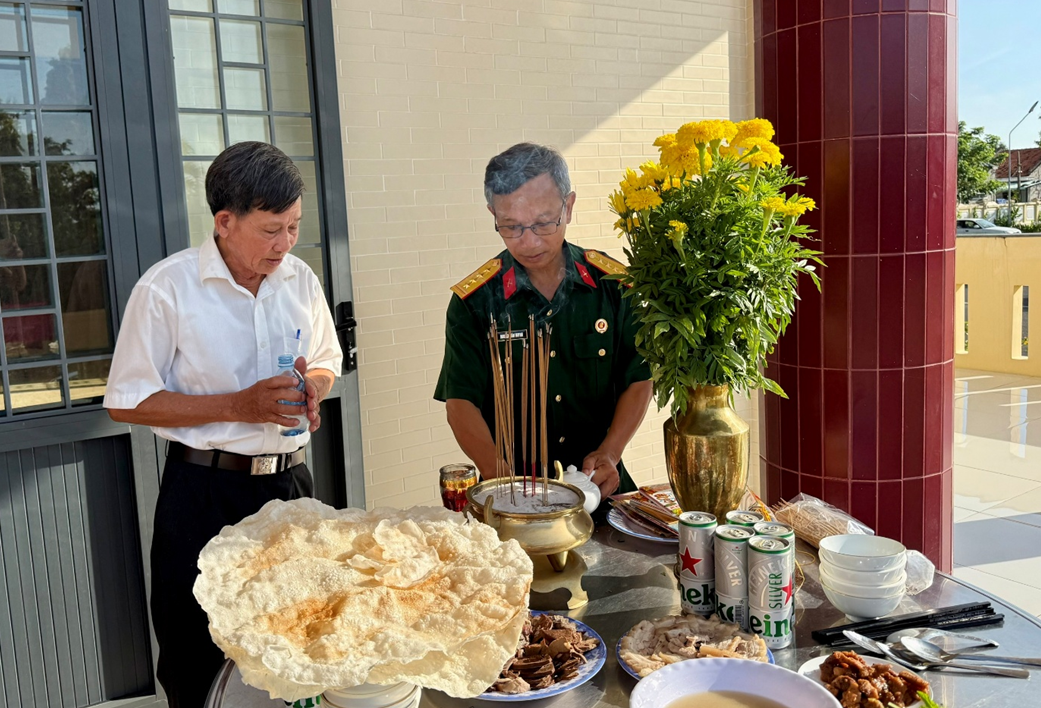 Lương Nguyễn chuẩn bị